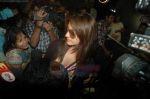 Anushka Sharma snapped after being detained for almost 12 hours in Airport, Mumbai on 27th June 2011 (9).JPG